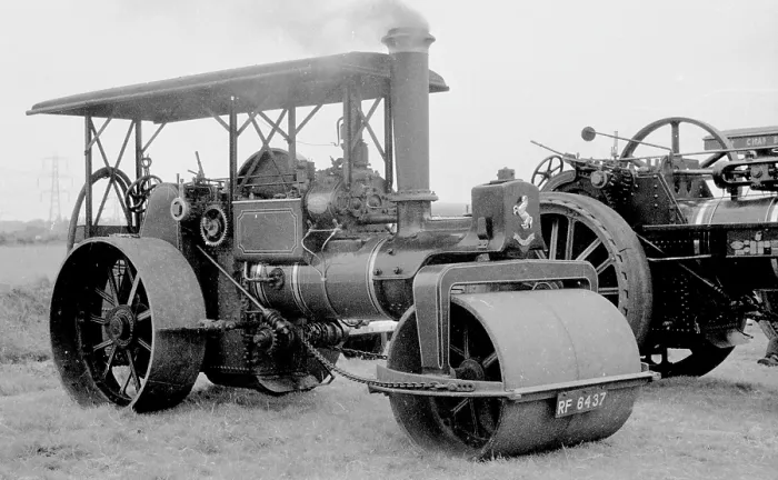 Framed Print : Aveling and Porter Road Roller number: 12467, Fire Queen Framed Print : Aveling and Porter Road Roller number: 12467, Fire Queen