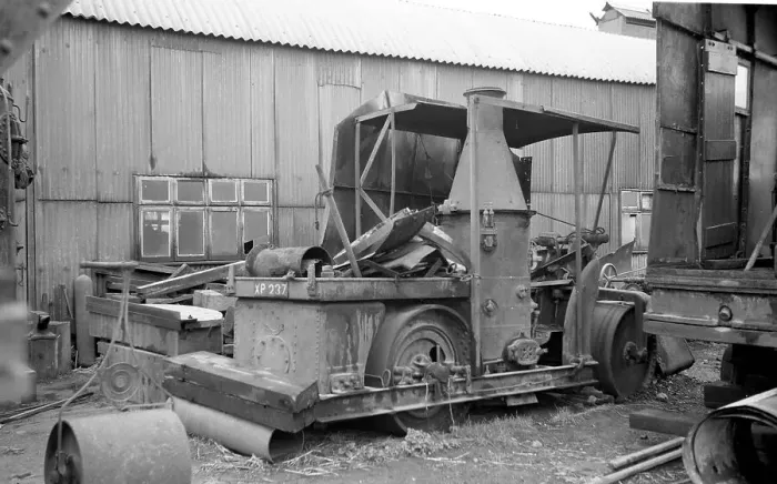 Framed Print : Aveling and Porter tandem road roller reg. XP 237 Framed Print : Aveling and Porter tandem road roller reg. XP 237