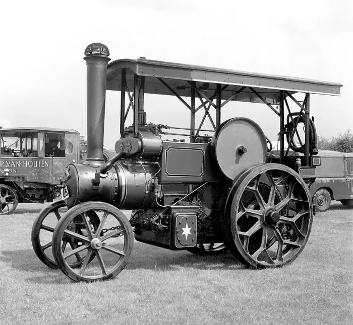 Framed Print : Aveling and Porter Tractor number 12152 Rosemary Framed Print : Aveling and Porter Tractor number 12152 Rosemary