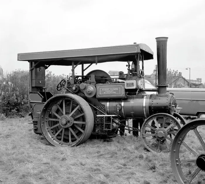 Framed Print : Aveling & Porter Tractor number: 14068, Hunslet Framed Print : Aveling & Porter Tractor number: 14068, Hunslet