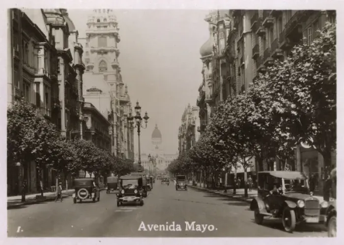 Framed Print : Avenida de Mayo, Buenos Aires, Argentina, South America Framed Print : Avenida de Mayo, Buenos Aires, Argentina, South America