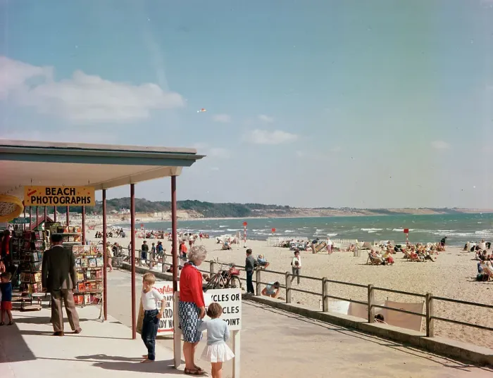 Framed Print : Avon Beach, Mudeford Framed Print : Avon Beach, Mudeford