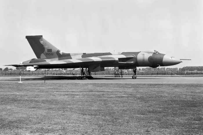 Framed Print : Avro 698 Vulcan B-2 Framed Print : Avro 698 Vulcan B-2