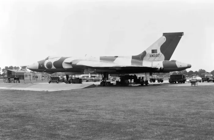 Framed Print : Avro 698 Vulcan B-2 Framed Print : Avro 698 Vulcan B-2