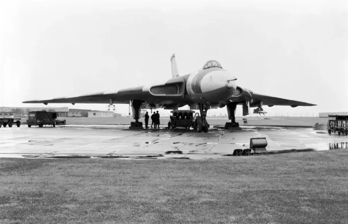 Framed Print : Avro 698 Vulcan B-2 Framed Print : Avro 698 Vulcan B-2