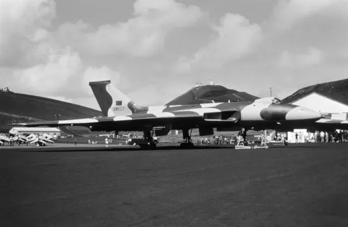 Framed Print : Avro 698 Vulcan B-2 Framed Print : Avro 698 Vulcan B-2