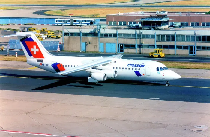 Framed Print : Avro RJ100 HB-IXO Framed Print : Avro RJ100 HB-IXO