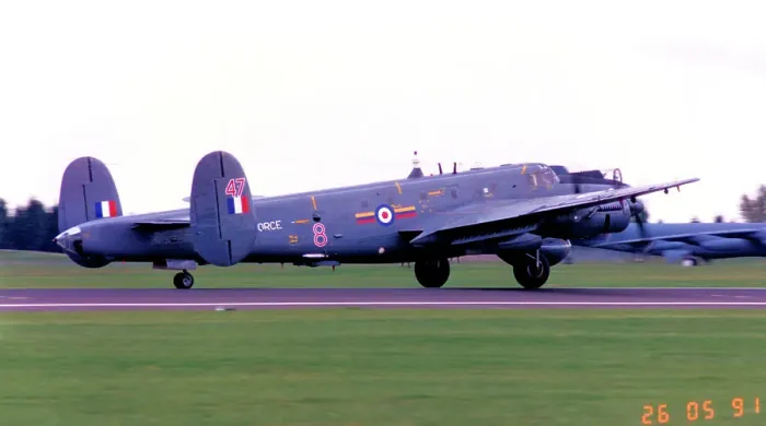 Framed Print : Avro Shackleton AEW. 2 WL747 Florence Framed Print : Avro Shackleton AEW. 2 WL747 Florence