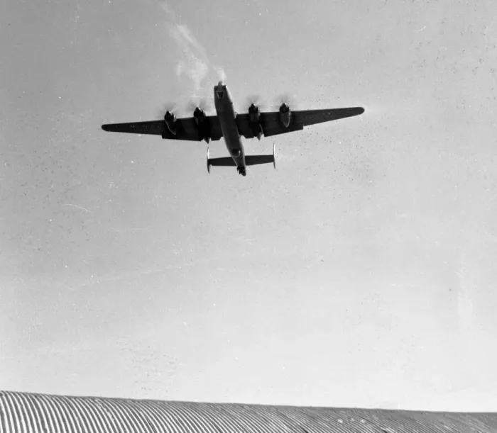 Framed Print : Avro Shackleton MR. 2 WL744 Framed Print : Avro Shackleton MR. 2 WL744