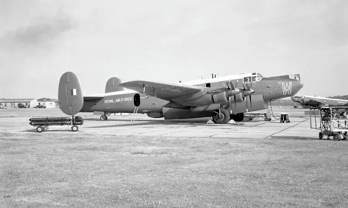 Framed Print : Avro Shackleton MR. 2 WL758 204 Framed Print : Avro Shackleton MR. 2 WL758 204