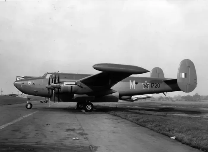 Framed Print : Avro Shackleton MR3 1720 Framed Print : Avro Shackleton MR3 1720