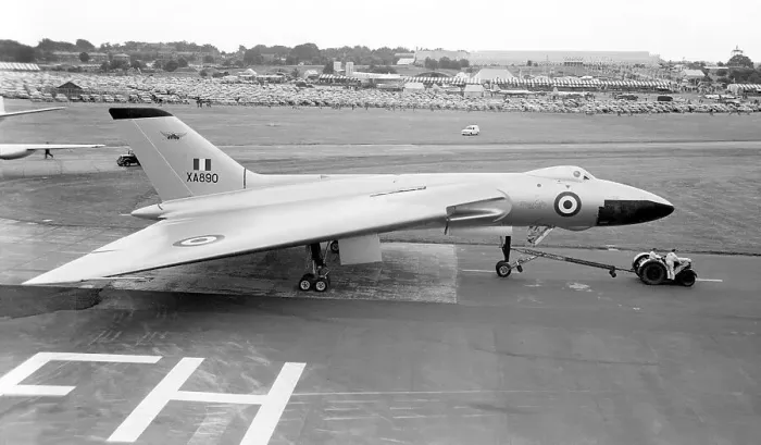 Framed Print : Avro Vulcan B. 1 XA890 Framed Print : Avro Vulcan B. 1 XA890