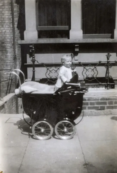 Framed Print : Baby in a fine perambulator Framed Print : Baby in a fine perambulator