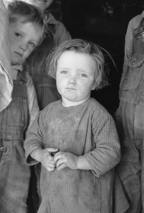 Framed Print : Baby girl of family living on Natchez Trace Project, near Le Framed Print : Baby girl of family living on Natchez Trace Project, near Le
