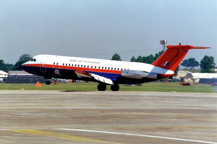 Framed Print : BAC 1-11 Srs.479FU ZE432 Framed Print : BAC 1-11 Srs.479FU ZE432