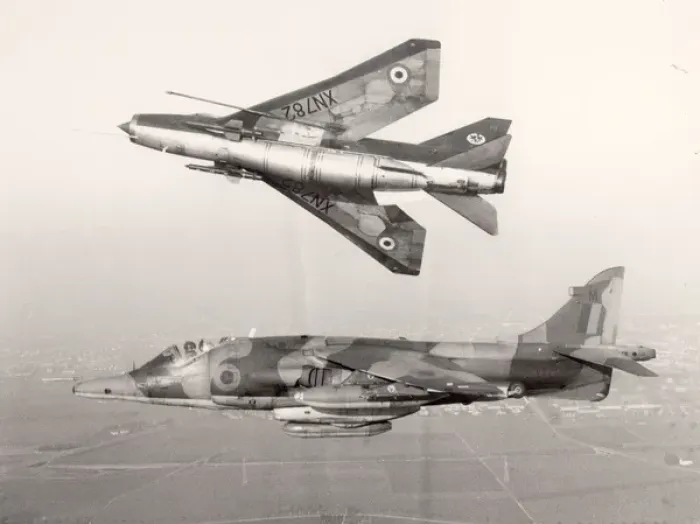 Framed Print : BAC Lightning F2A, XN782, from No92 Squadron Framed Print : BAC Lightning F2A, XN782, from No92 Squadron