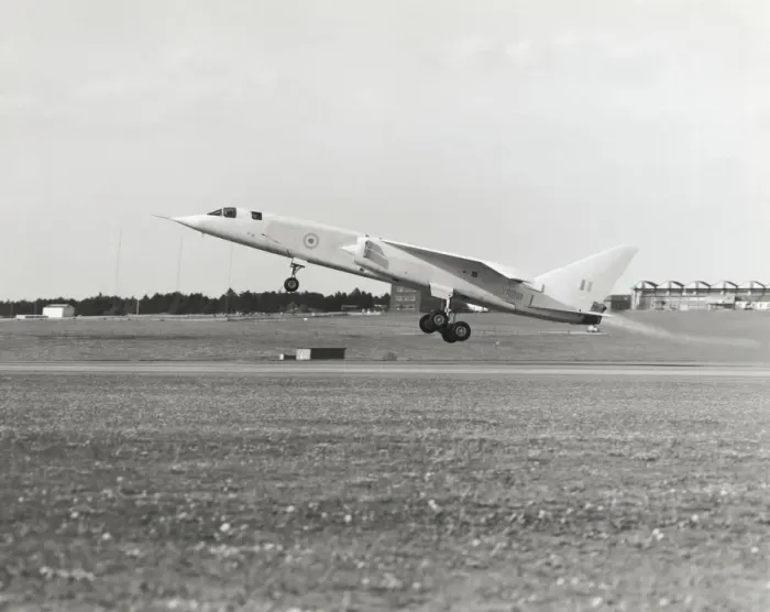 Framed Print : BAC TSR-2. The British Aircraft Corporation Tsr 2 Prototype Taking-Off Date: 1964 Framed Print : BAC TSR-2. The British Aircraft Corporation Tsr 2 Prototype Taking-Off Date: 1964