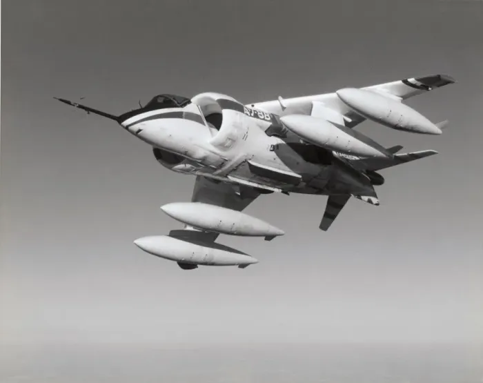 Framed Print : BAE Boeing AV-8B Harrier Framed Print : BAE Boeing AV-8B Harrier