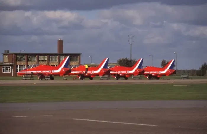 Framed Print : BAe Systems Hawks RAF Red Arrows line up Scampton 2008 Framed Print : BAe Systems Hawks RAF Red Arrows line up Scampton 2008