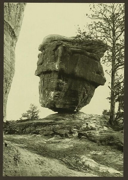 Balanced Rock, Garden of the Gods