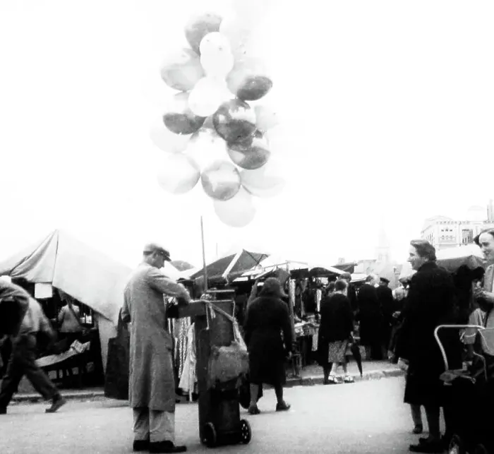 Framed Print : Balloon seller, Tooting Fair, London, early 1900s Framed Print : Balloon seller, Tooting Fair, London, early 1900s
