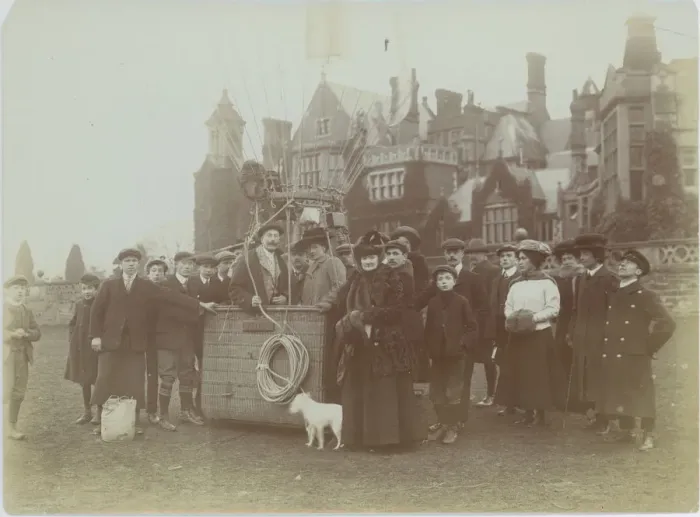 Framed Print : Balloon Venus at The Hendre, the Rolls family home near? Framed Print : Balloon Venus at The Hendre, the Rolls family home near?