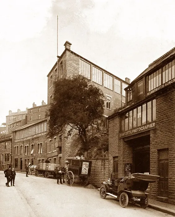 Framed Print : Bamforths factory, Holmfirth Framed Print : Bamforths factory, Holmfirth