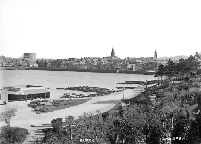 Framed Print : Bangor - a panoramic view taken from Pickie Heights Framed Print : Bangor - a panoramic view taken from Pickie Heights