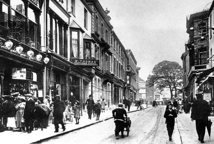 Framed Print : Bangor High Street early 1900s Framed Print : Bangor High Street early 1900s