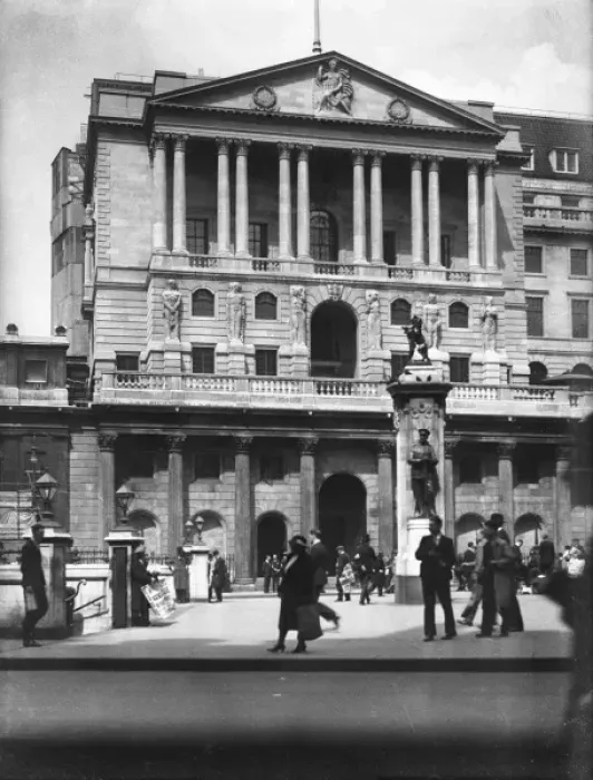 Framed Print : Bank of England / 1930S Framed Print : Bank of England / 1930S