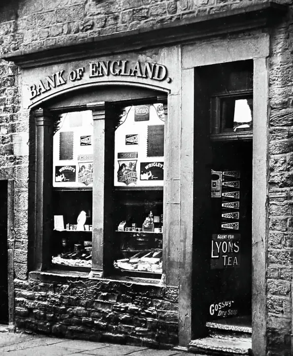 Framed Print : Bank of England shop, Burnley, Lancashire, early 1900s Framed Print : Bank of England shop, Burnley, Lancashire, early 1900s