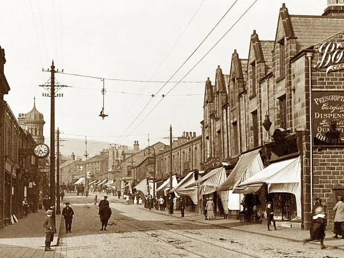 Framed Print : Bank Street, Rawtenstall, early 1900s Framed Print : Bank Street, Rawtenstall, early 1900s