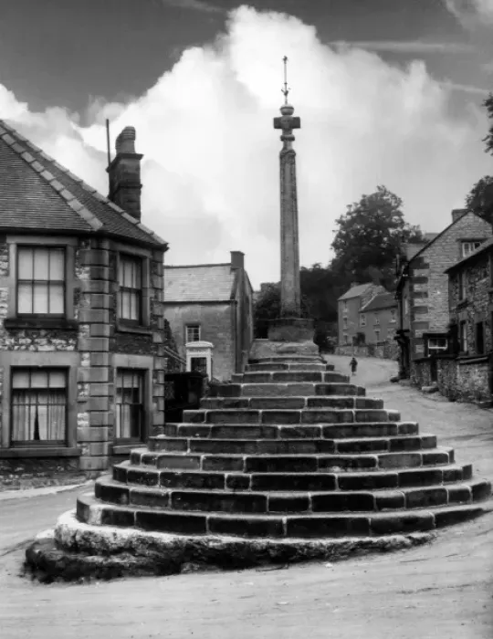 Framed Print : Bansall Village Cross