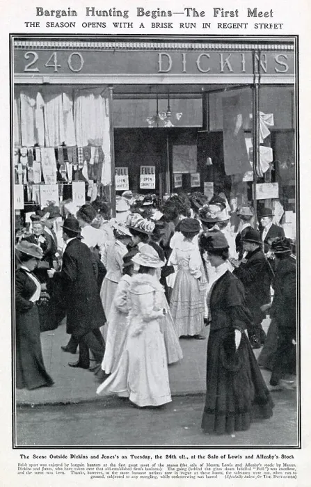 Framed Print : Bargain hunters in Regent Street, London, waiting for Dickins and Jones to open. Date: October 1907 Framed Print : Bargain hunters in Regent Street, London, waiting for Dickins and Jones to open. Date: October 1907