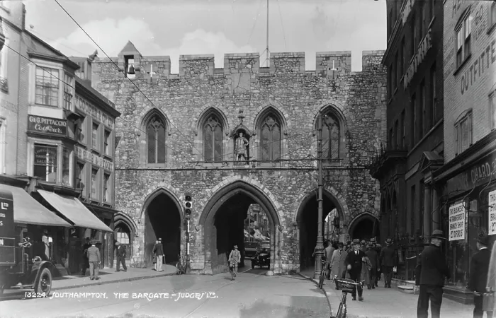Framed Print : The Bargate in Southampton Framed Print : The Bargate in Southampton