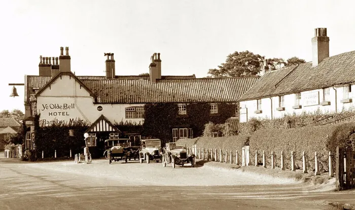 Framed Print : Barnby Moor Old Bell Hotel probably 1920s Framed Print : Barnby Moor Old Bell Hotel probably 1920s