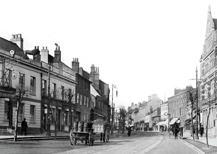 Framed Print : Barnet High Street, early 1900s Framed Print : Barnet High Street, early 1900s