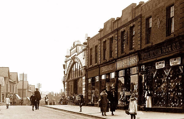 Barnsley Road, South Elmsall early 1900's