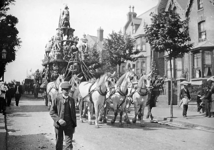 Framed Print : Barnum's Circus in Ramsgate in 1899 Framed Print : Barnum's Circus in Ramsgate in 1899