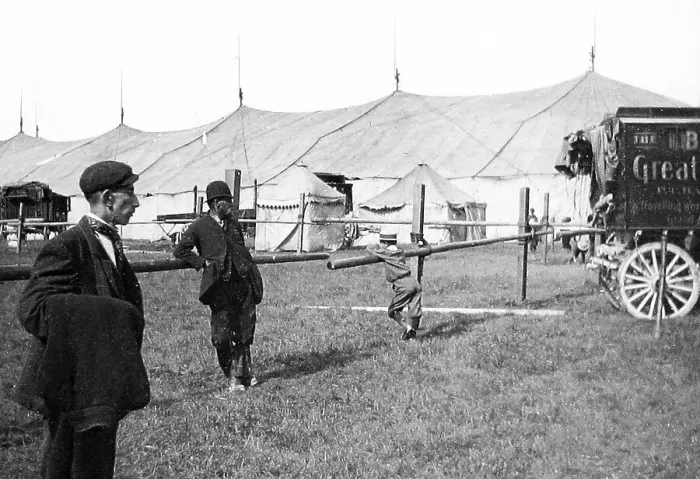 Framed Print : Barnum's Circus in Ramsgate in 1899 Framed Print : Barnum's Circus in Ramsgate in 1899