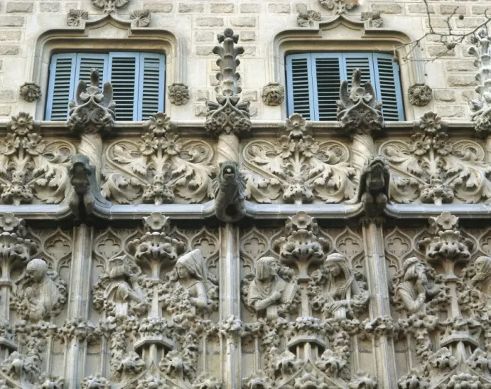 Framed Print : Baro de Quadras Palace. Facade. Detail. Barcelona. Spain Framed Print : Baro de Quadras Palace. Facade. Detail. Barcelona. Spain