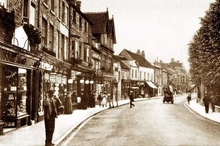 Framed Print : Bartholemew Street, Newbury, early 1900's Framed Print : Bartholemew Street, Newbury, early 1900's