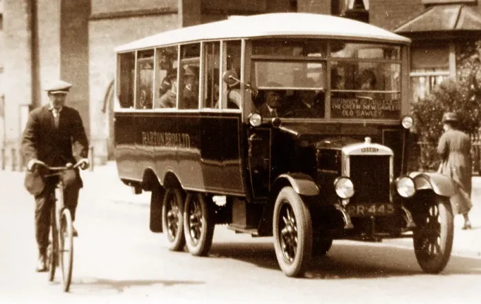 Framed Print : Bartons Bus to Sawley, Nottingham Framed Print : Bartons Bus to Sawley, Nottingham