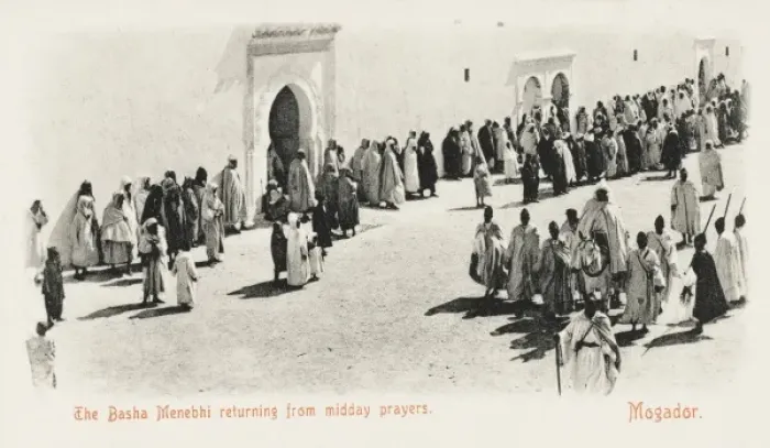 Framed Print : Basha Menebhi returning from midday prayers Framed Print : Basha Menebhi returning from midday prayers