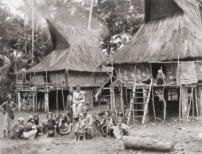 Framed Print : Batak family group, Dutch East Indlies, Indonesia Framed Print : Batak family group, Dutch East Indlies, Indonesia