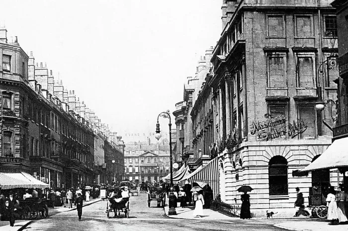 Framed Print : Bath Milsom Street early 1900s Framed Print : Bath Milsom Street early 1900s
