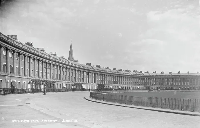 Framed Print : Bath Royal Crescent Framed Print : Bath Royal Crescent
