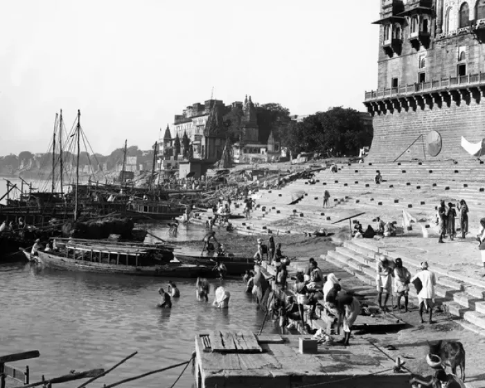 Framed Print : Bathing Ghat, Benares (Varanasi), Uttar Pradesh, India Framed Print : Bathing Ghat, Benares (Varanasi), Uttar Pradesh, India