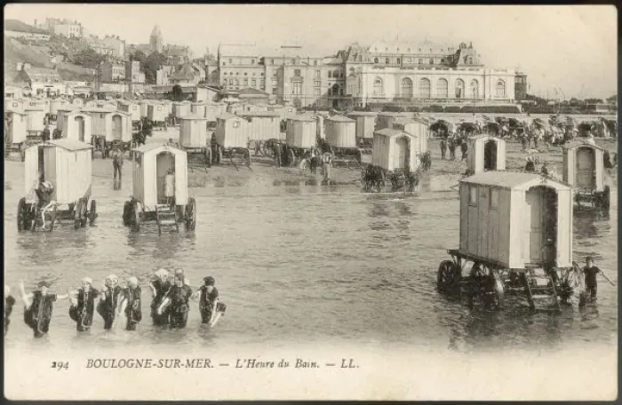 Framed Print : Bathing Machine / Boulogne Framed Print : Bathing Machine / Boulogne