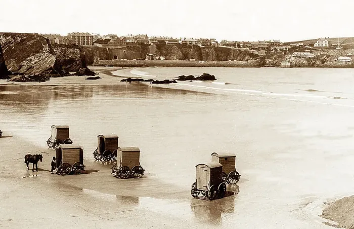 Framed Print : Bathing machines at Newquay, Cornwall, Victorian period Framed Print : Bathing machines at Newquay, Cornwall, Victorian period